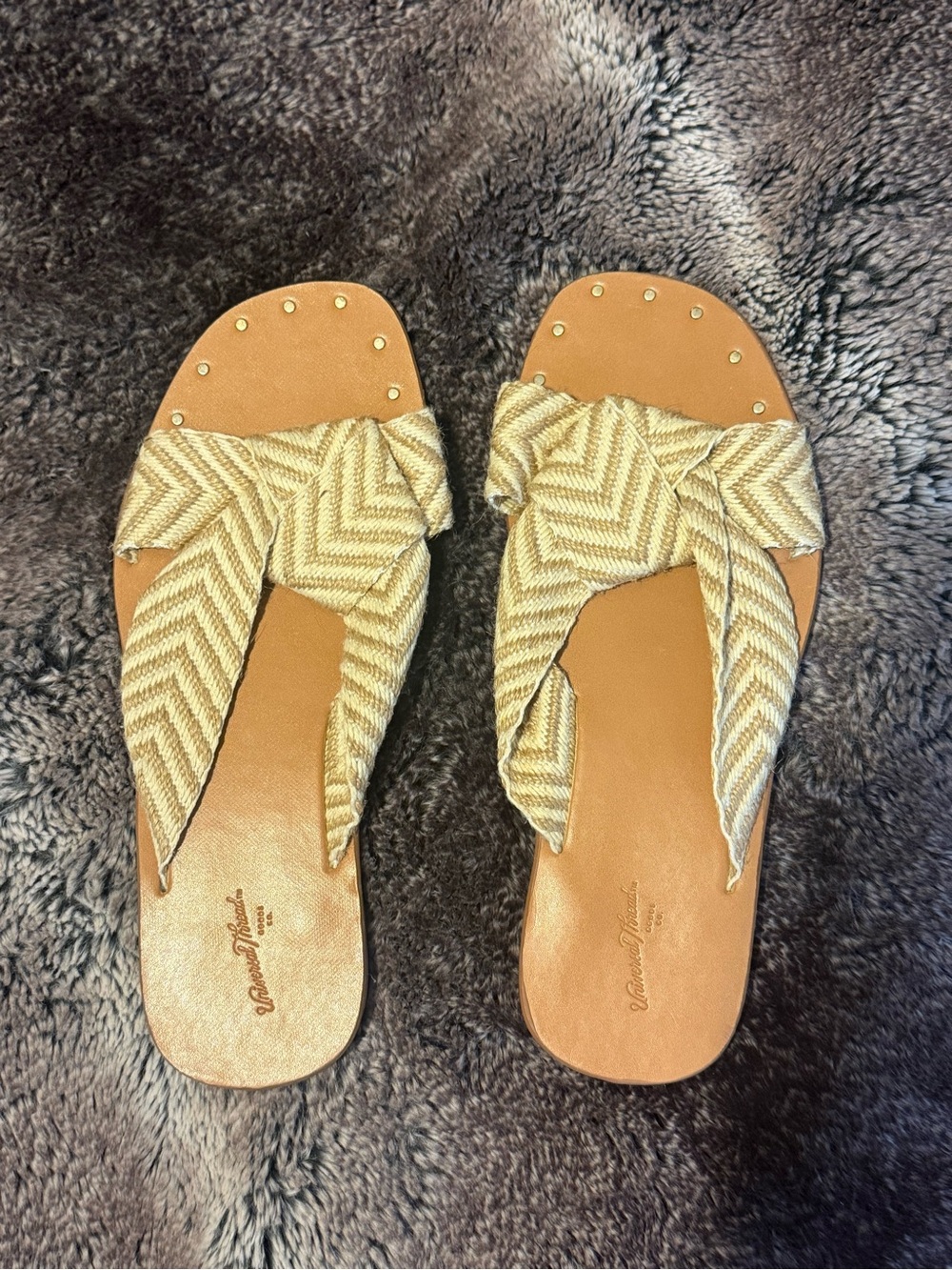 Universal Threads Sandals